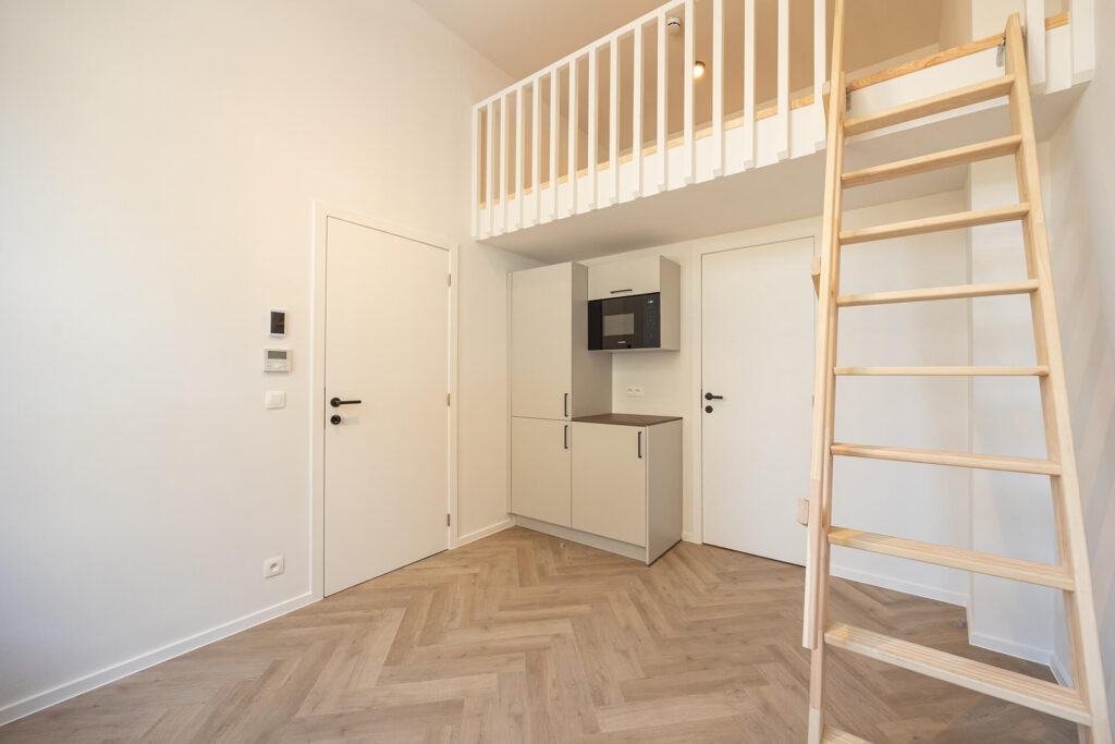 LIV-20260518-3-40